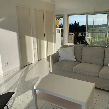 Appartement Avec Vue Exceptionnelle Sur Le Golf